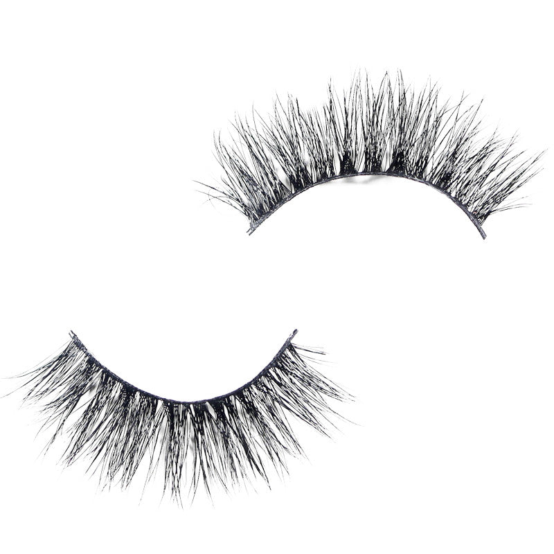 Bangkok 3D Mink Lashes for a glam look.
